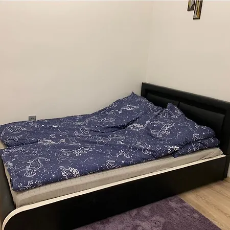 Galaxy * קרלובי וארי